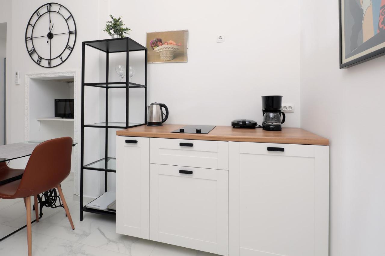 Apartments Luan غييكا المظهر الخارجي الصورة