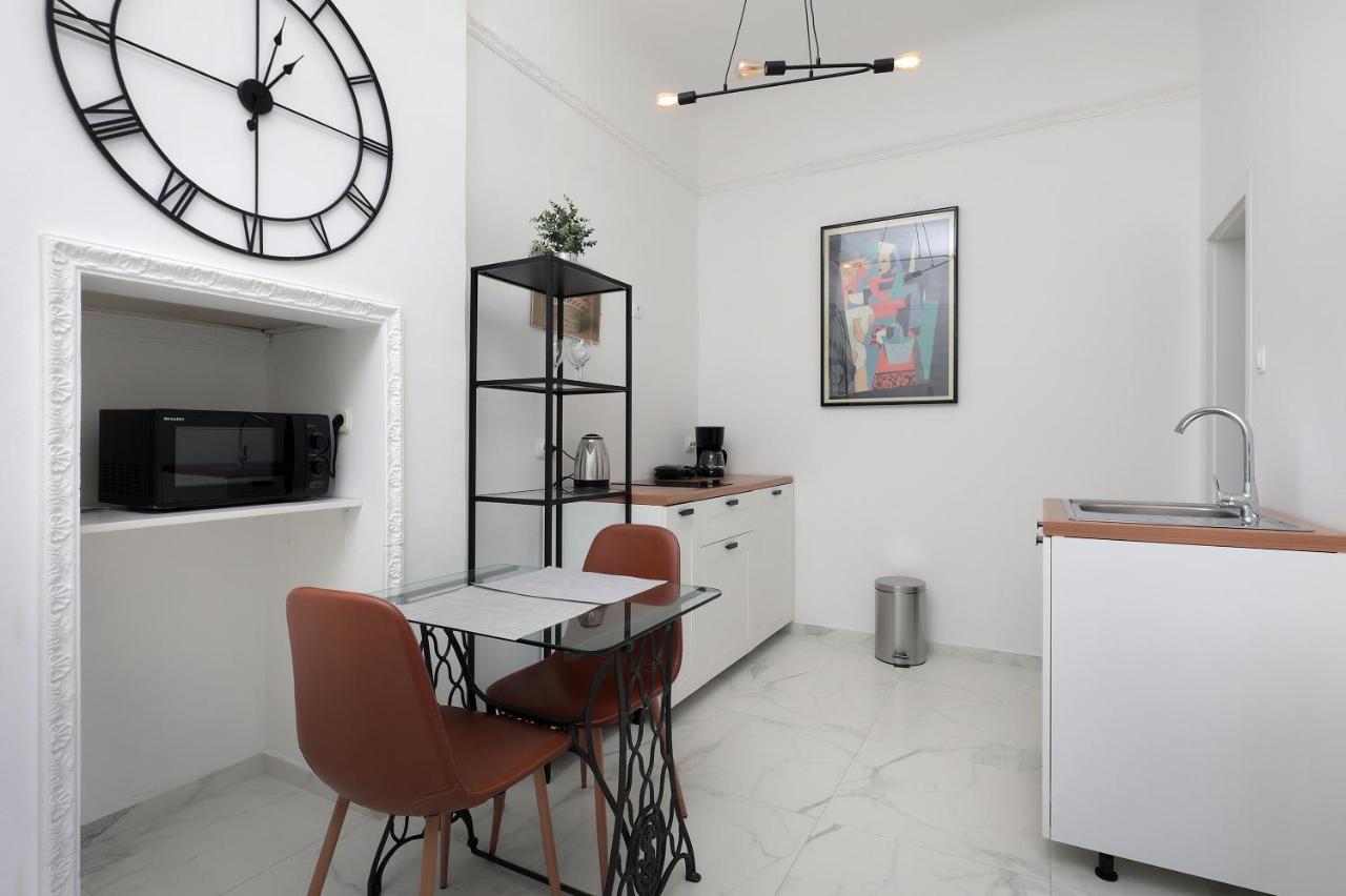 Apartments Luan غييكا المظهر الخارجي الصورة