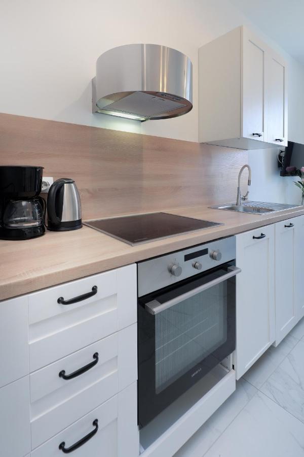 Apartments Luan غييكا المظهر الخارجي الصورة